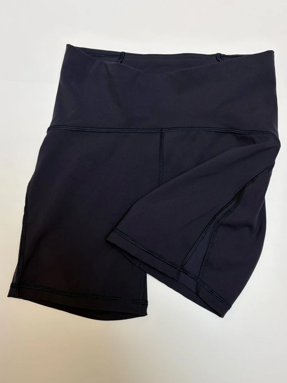 Lululemon Train Times 6” High Rise Shorts Navy Blue Size 6 Luxtreme